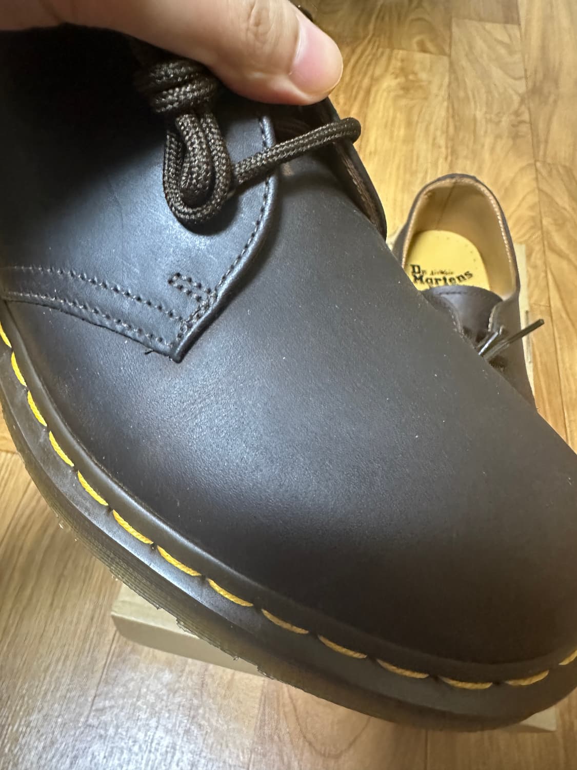 새상품) 닥터마틴 3홀 1461 빈티지브라운 260사이즈 팝니다. 상품이미지2