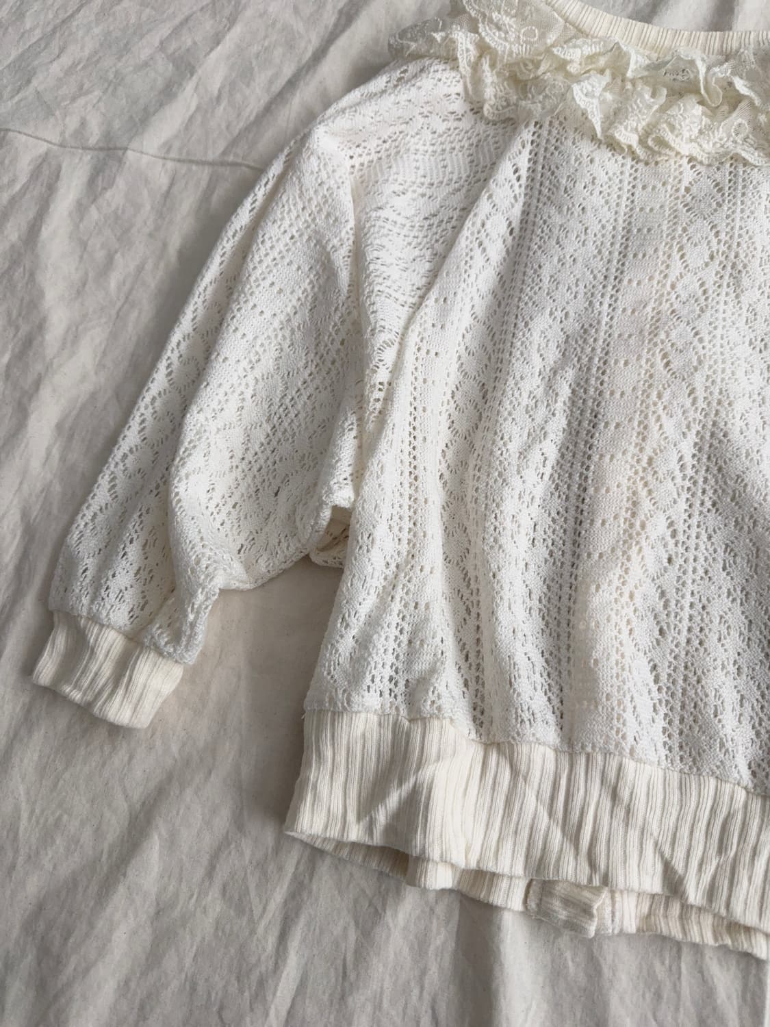 아이보리 러블리 가오리핏 니트 가디건 상품이미지6