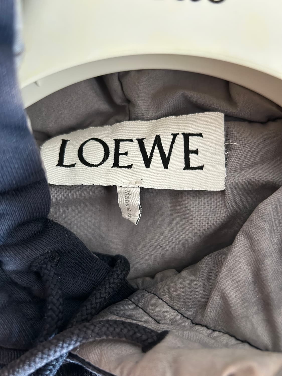 로에베 후드티 패딩 상품이미지5