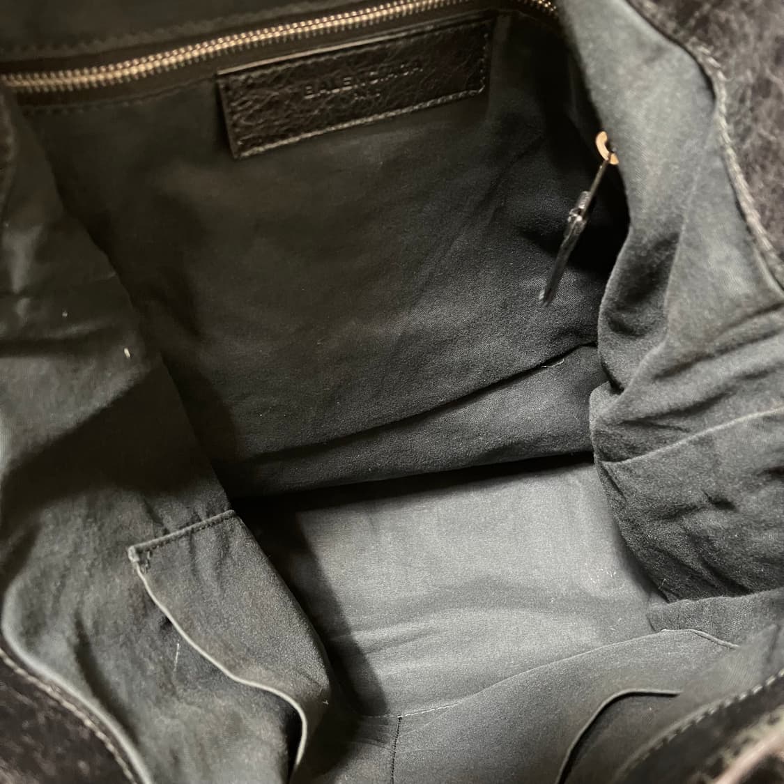 [OS] 발렌시아가 시티 모터 블랙 크로스백 상품이미지8