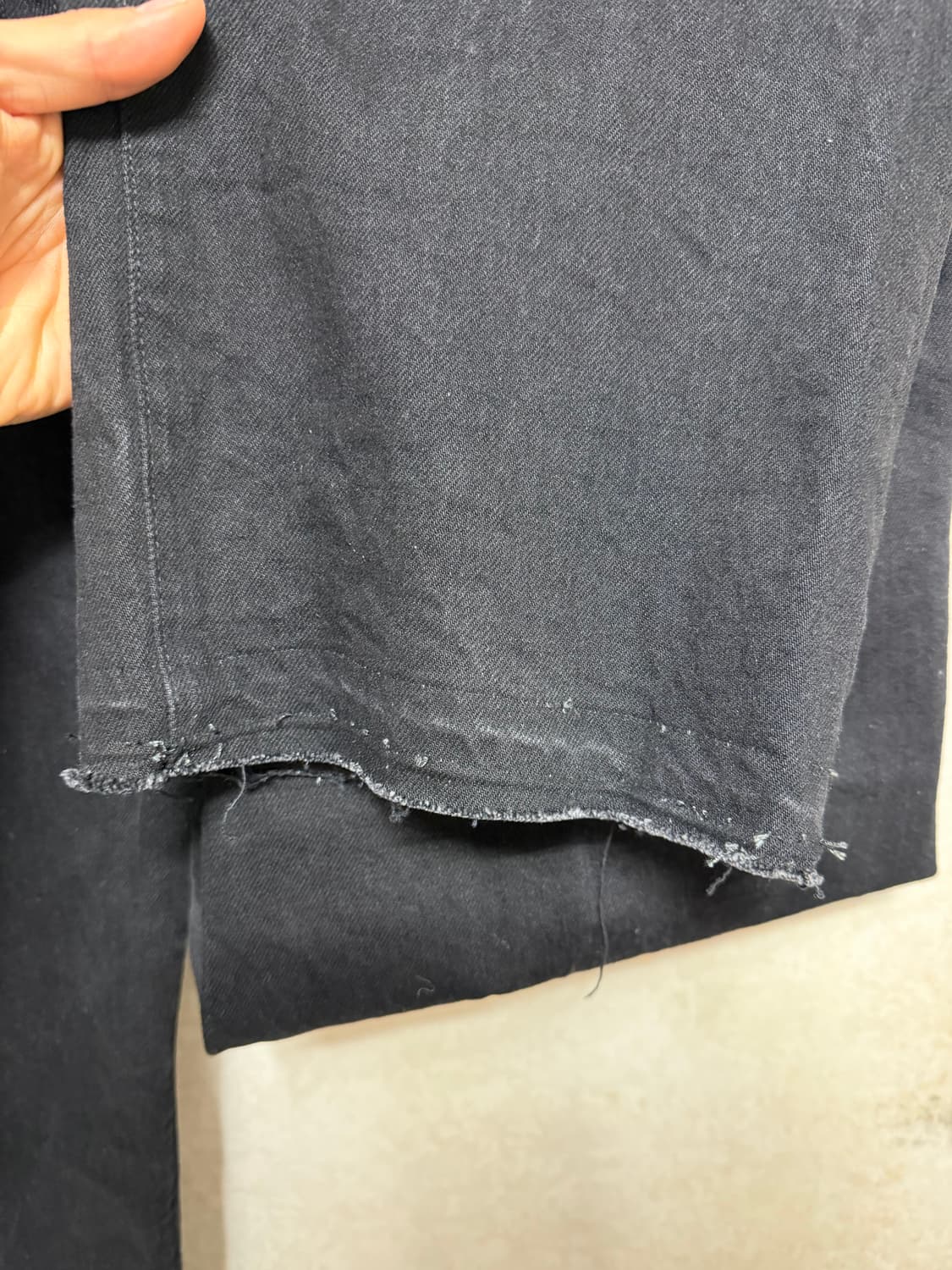 블랙사인 보칼리온 흑청바지판매 상품이미지3