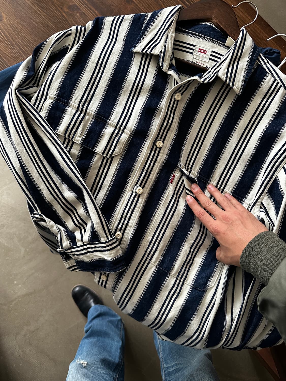 Levi’s 스트라이프 오버사이즈 셔츠 상품이미지2