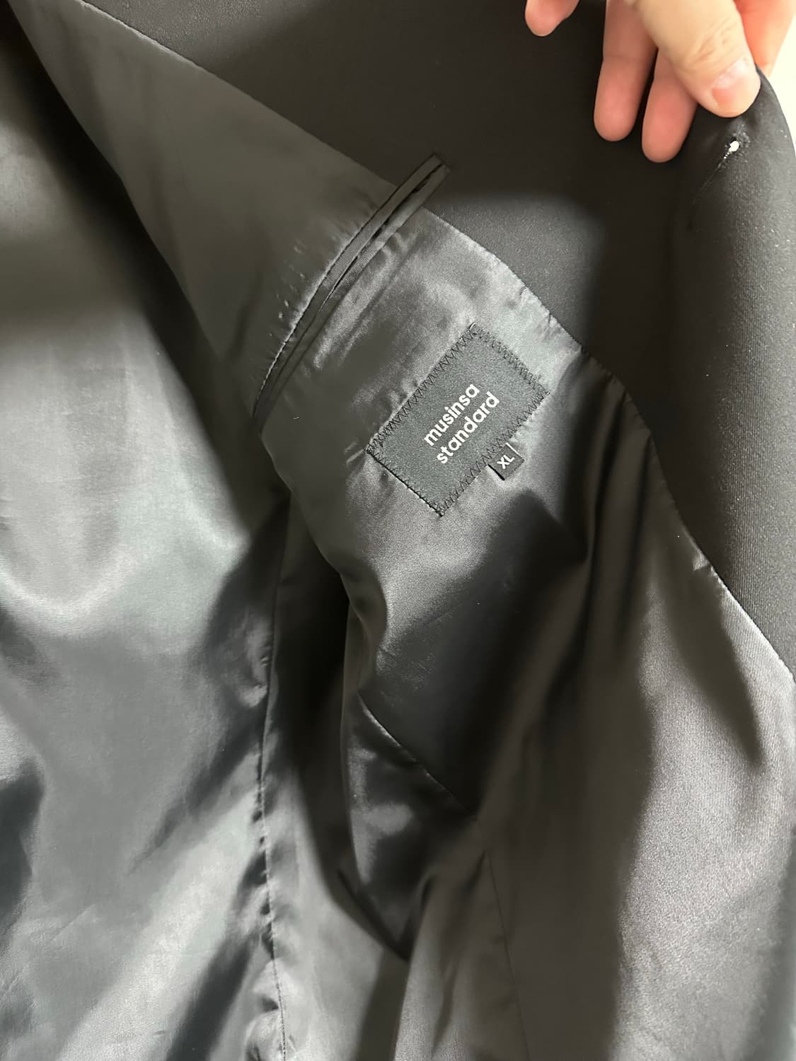 무탠다드 대디 숄더 오버사이즈 블레이저 블랙 XL 사이즈 정리해요~~ 상품이미지4