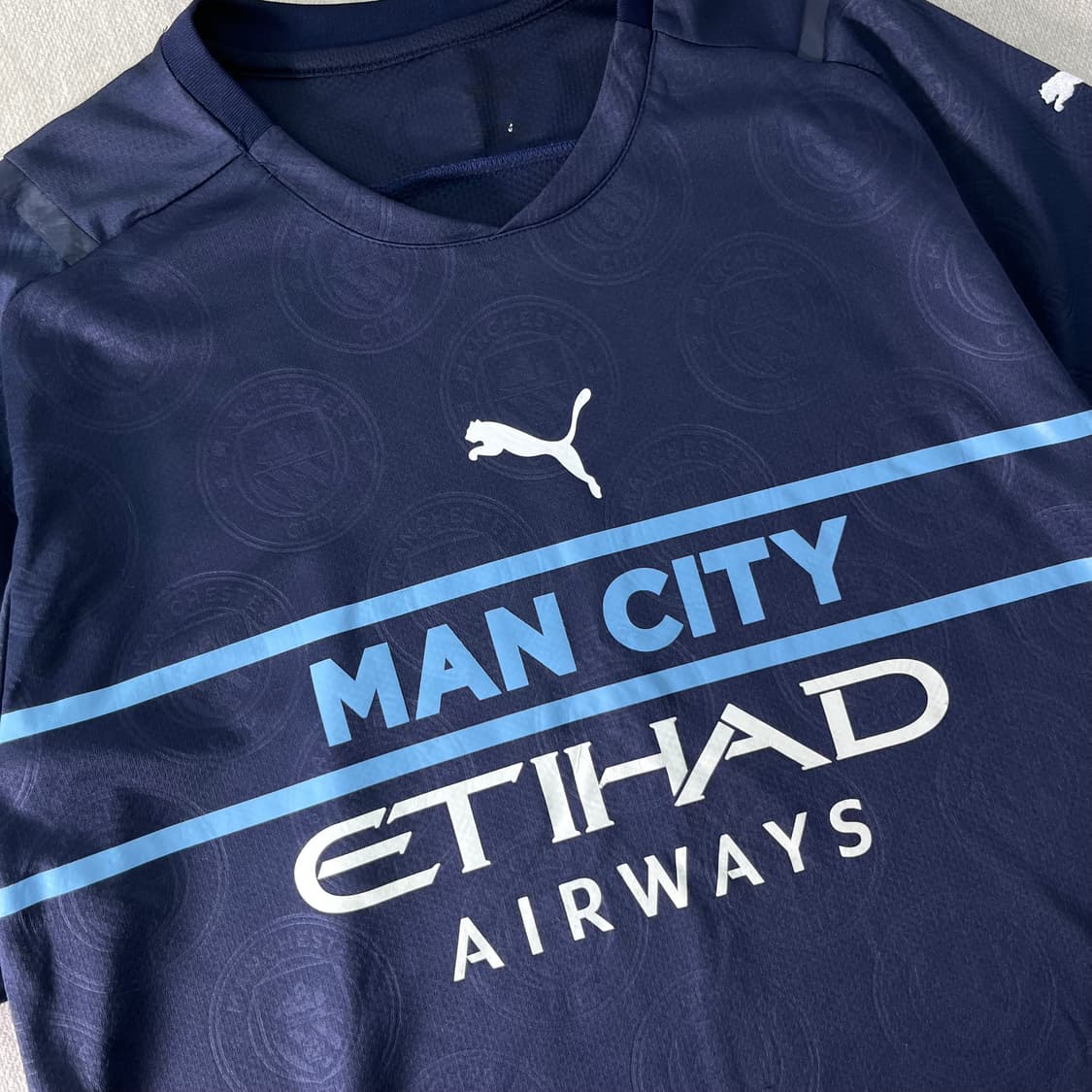 100 퓨마 맨시티 21-22써드 귄도안 유니폼 상품이미지3