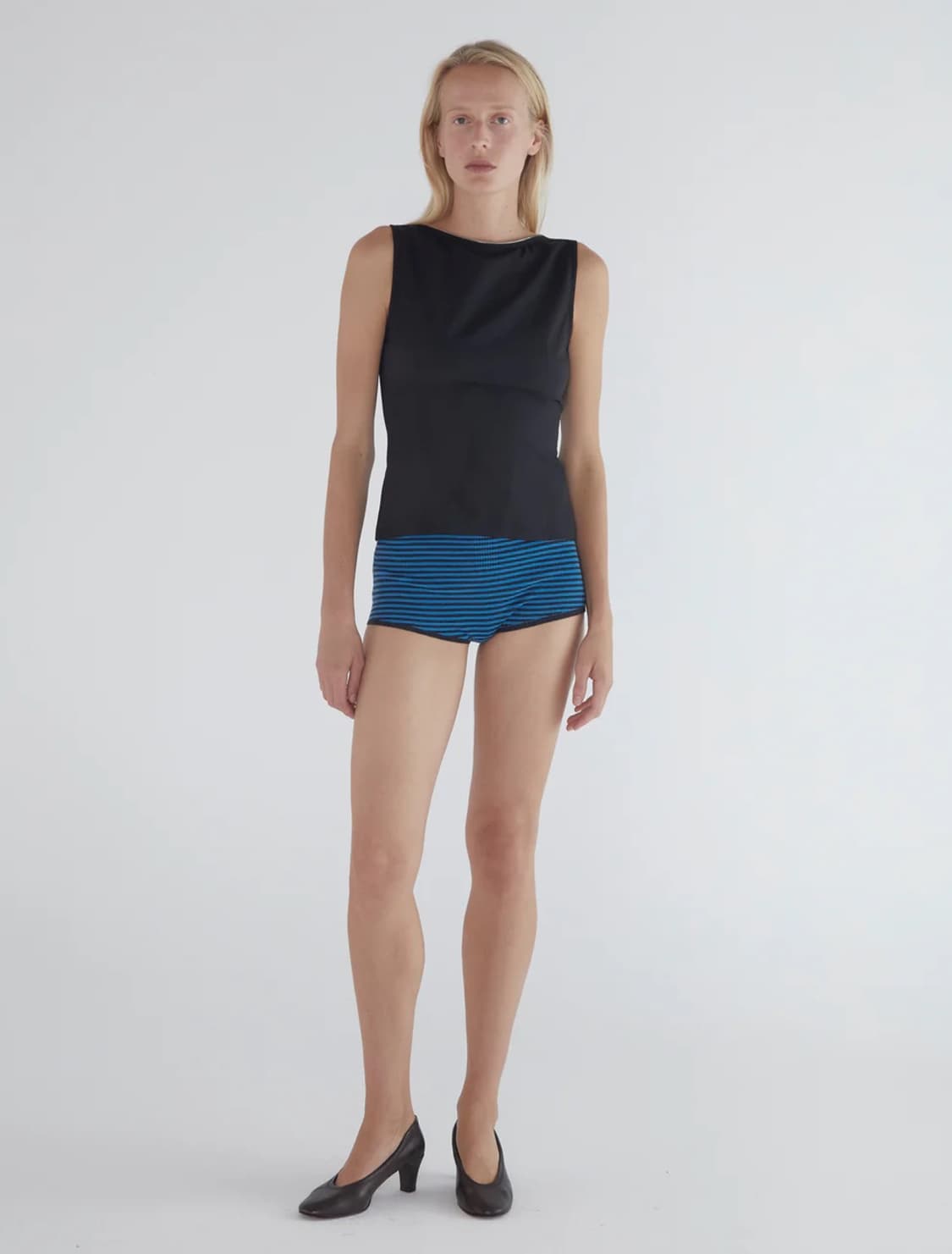 [XS,S,M]팔로마울 Smoke 스트라이프 니트 쇼츠 상품이미지3