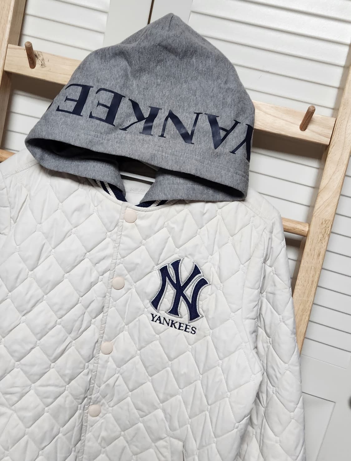 뉴욕 양키스 MLB 바시티 후드 퀄팅 자켓 상품이미지3