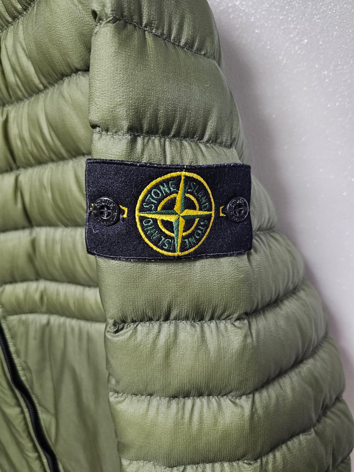 스톤아일랜드 바이오 립스탁 나일론 후드 경량 패딩 상품이미지4