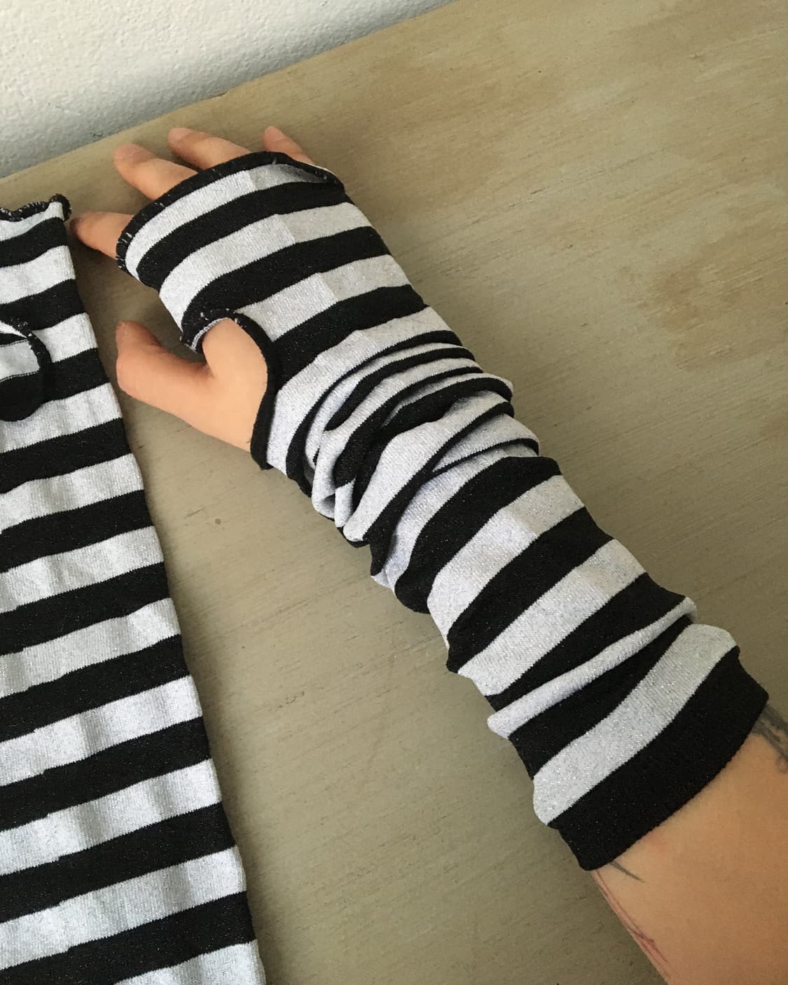 stripe pattern handwarmer 상품이미지1