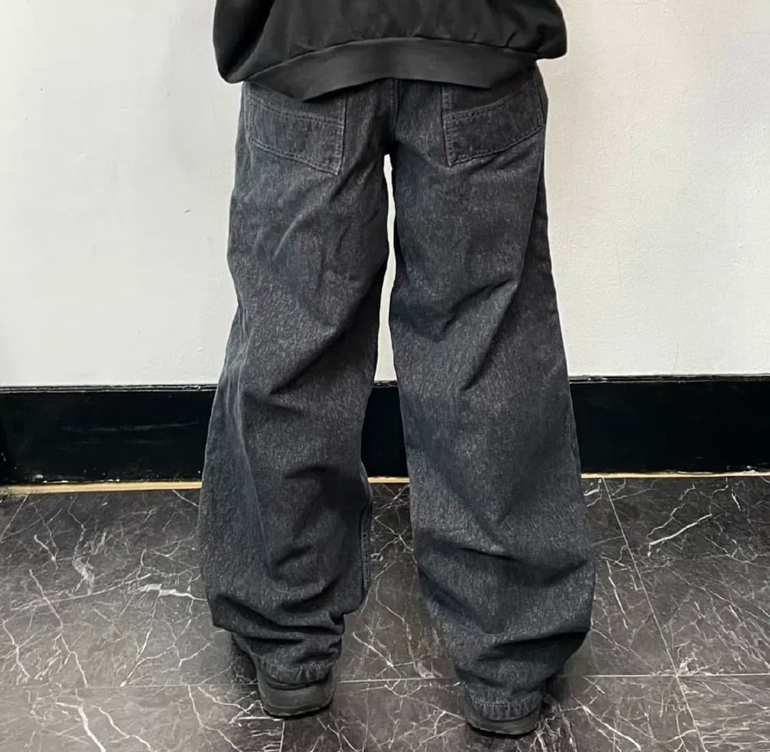 COS 코스 릴렉스드 와이드 레그 핏 데님팬츠 상품이미지2