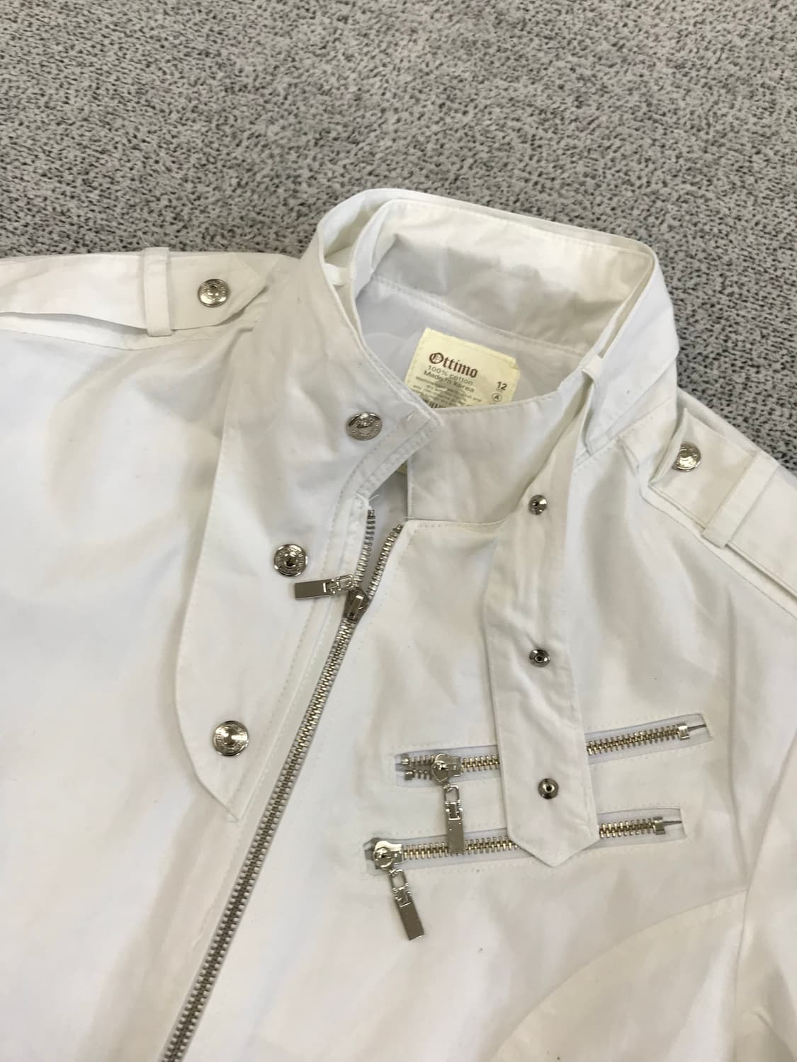 락시크 화이트 자켓 상품이미지2