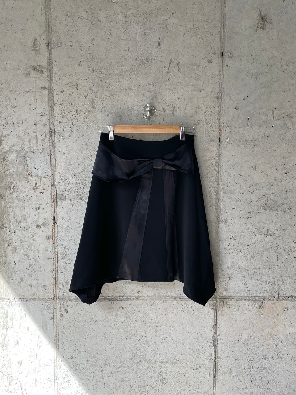 리본 디테일 스커트 블랙 상품이미지5