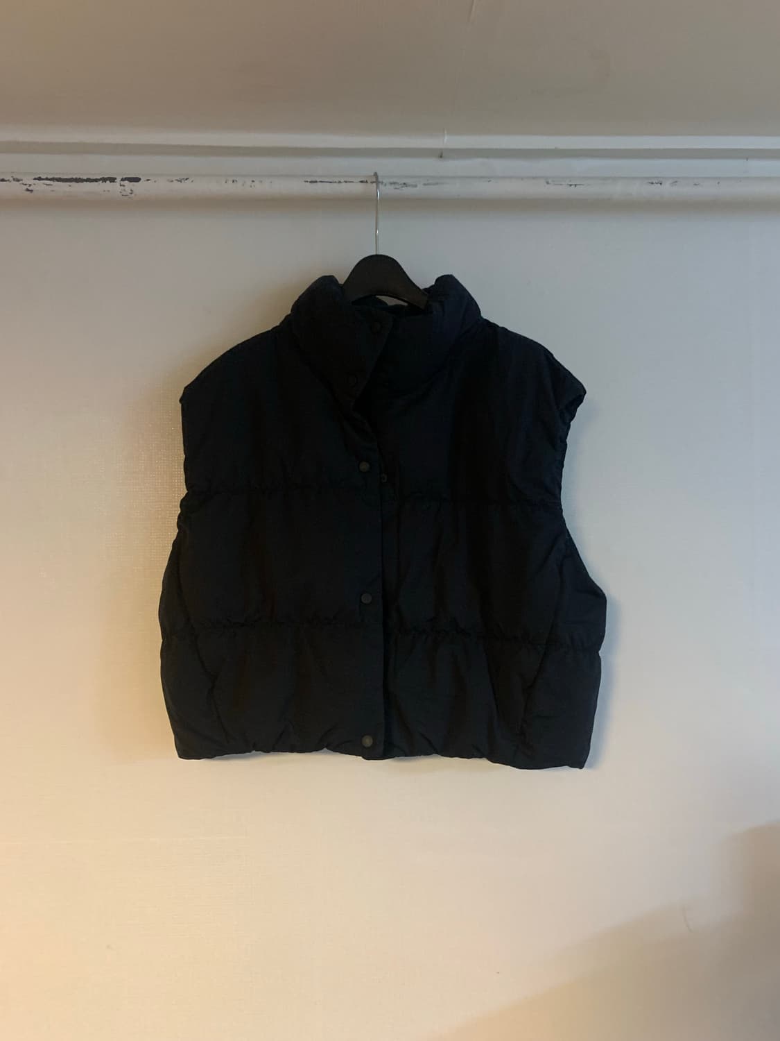 유니클로 c 컬렉션 크롭 조끼패딩 상품이미지1