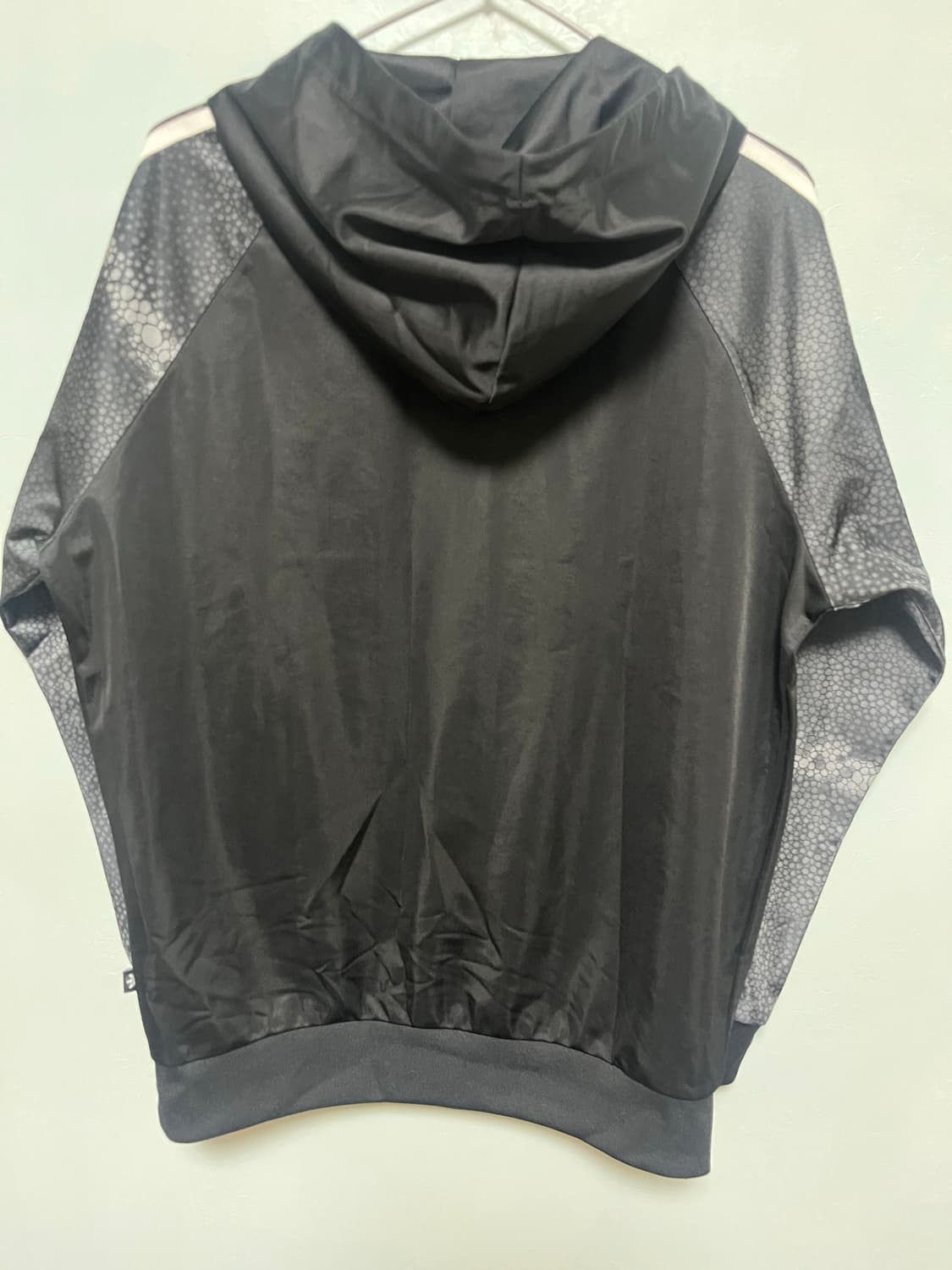 아디다스 블랙 후드티 스네이크 패턴 상품이미지6