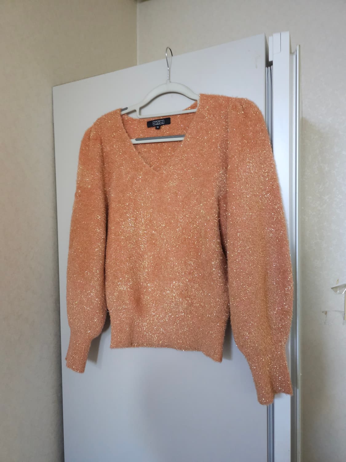 EGOIST 브이넥 퍼프소매 니트 상품이미지1