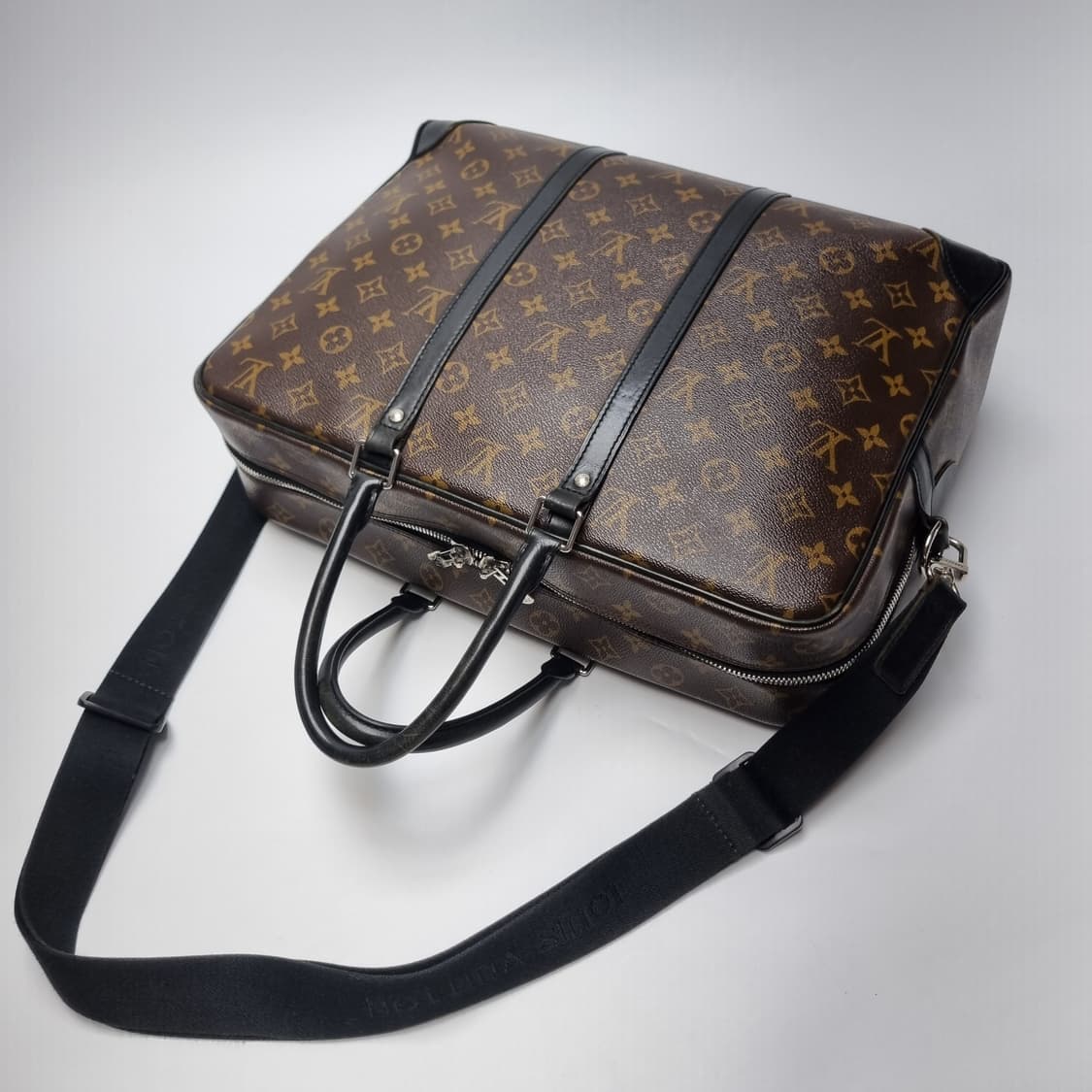 루이비통 M40224 포르트 도큐망 보야주GM 마카사르 2WAY 서류가방 상품이미지6