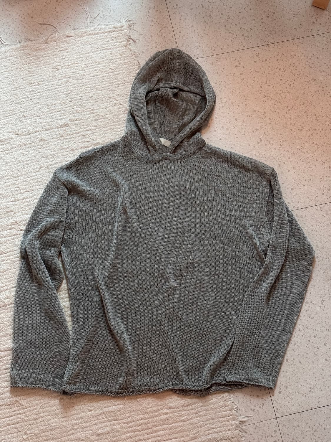 아모멘토 NETTED KNIT HOODIE GREY 상품이미지2