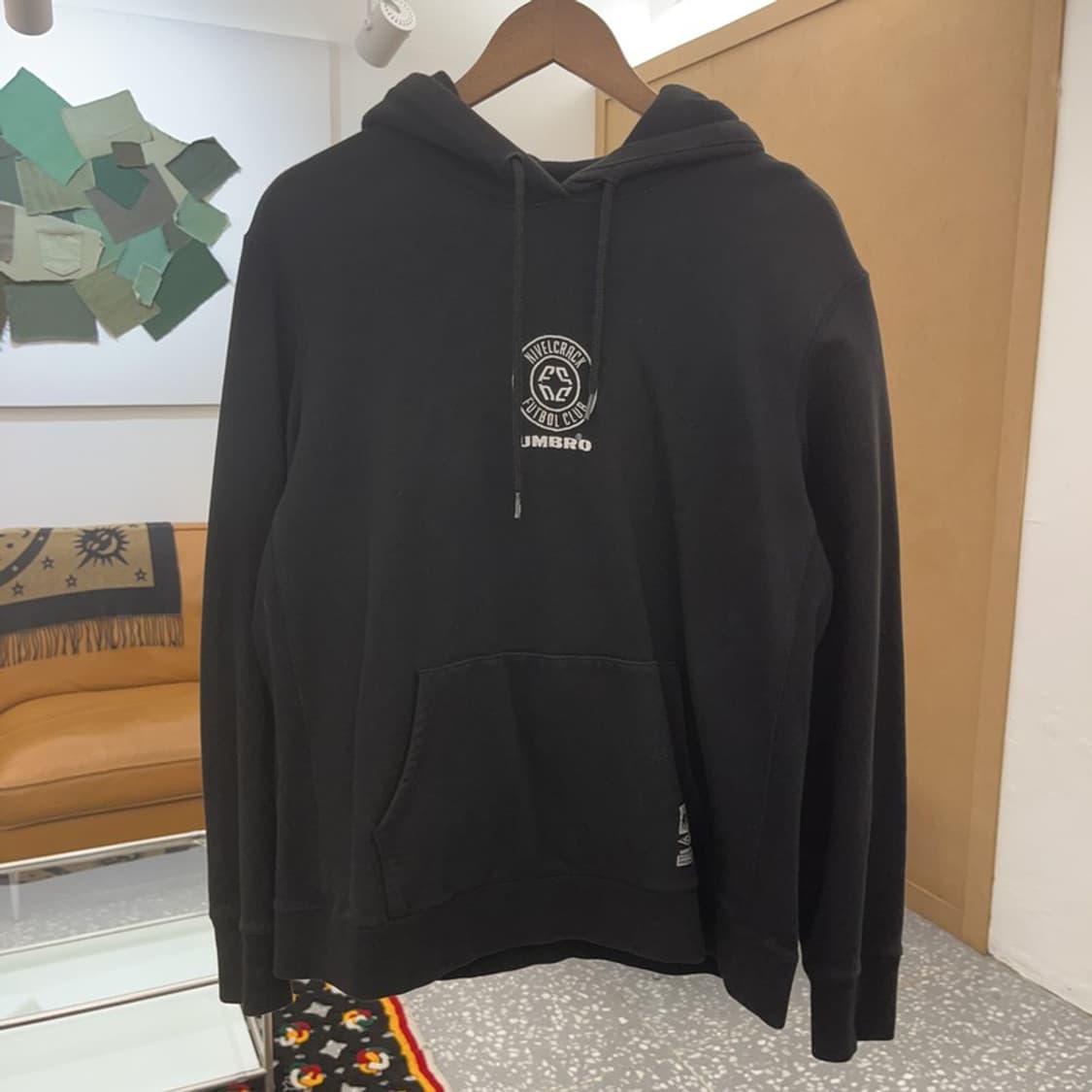 엄브로 X 니벨크랙 올드스쿨 스트릿 빅로고 후드티 M C08226 상품이미지3