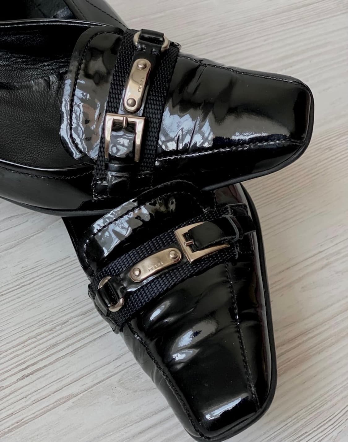 00s 프라다 스포츠 버클 로퍼 상품이미지2