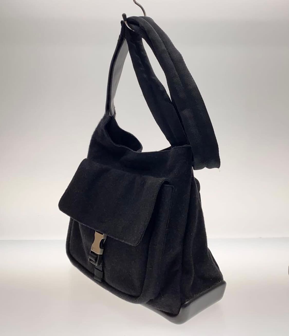 Prada sport 2000s 메신저백 상품이미지1