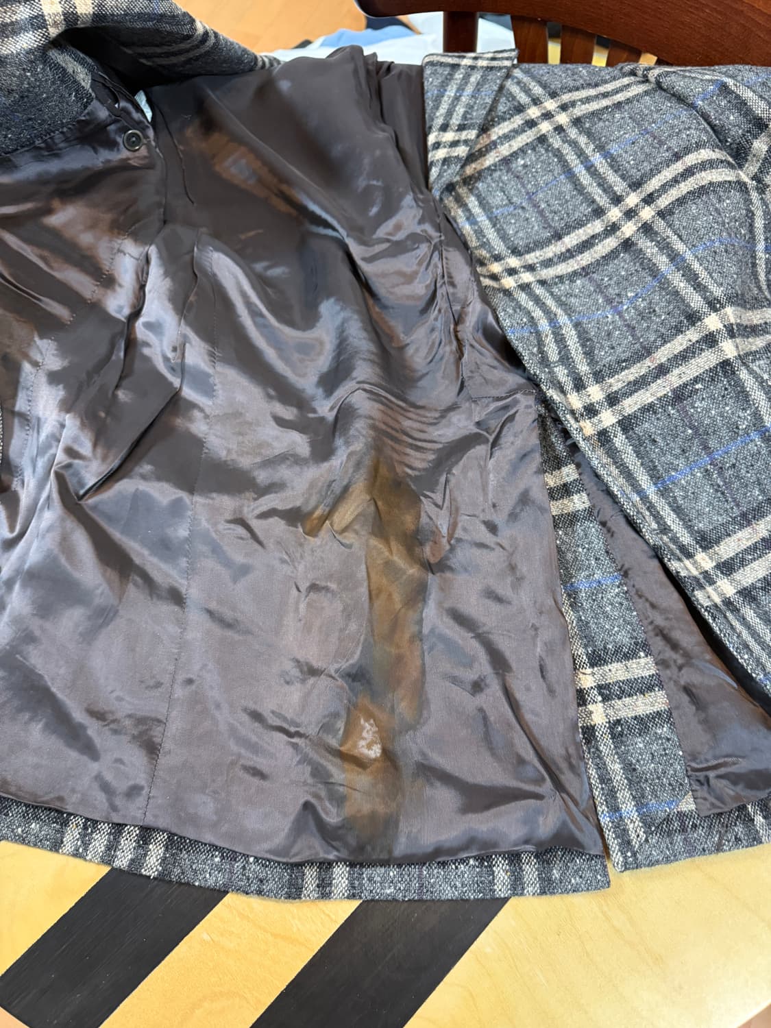 버버리 체크 자켓  상품이미지3