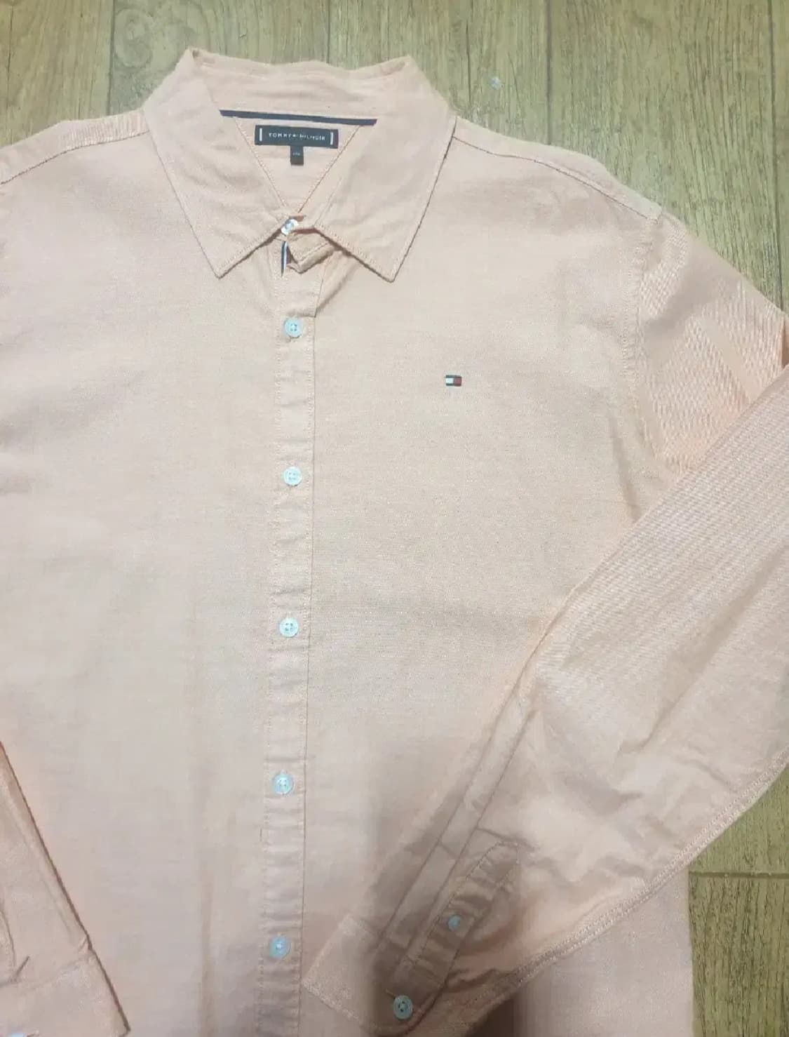 타미힐피거 남방셔츠 95~100 사이즈입니다 상품이미지3