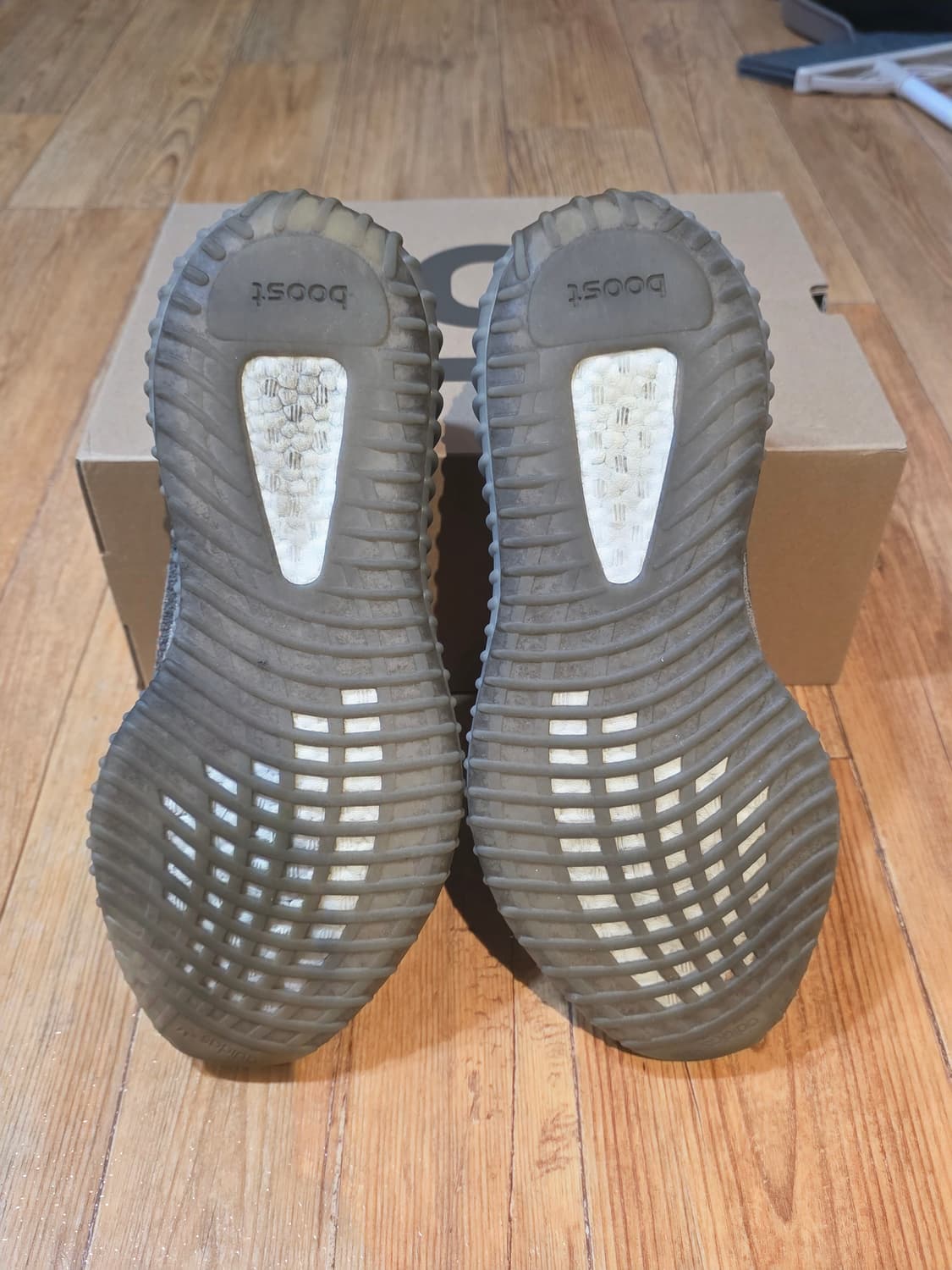 아디다스 이지부스트 350V2 벨루가 [285] 상품이미지5