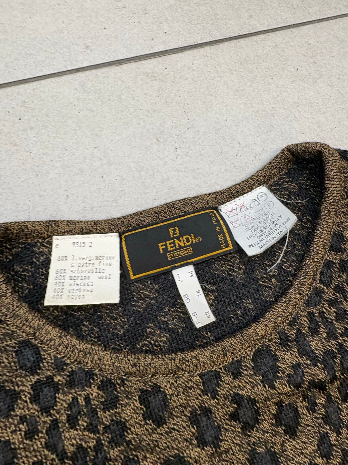 펜디 레오파드 니트 티셔츠 상품이미지4