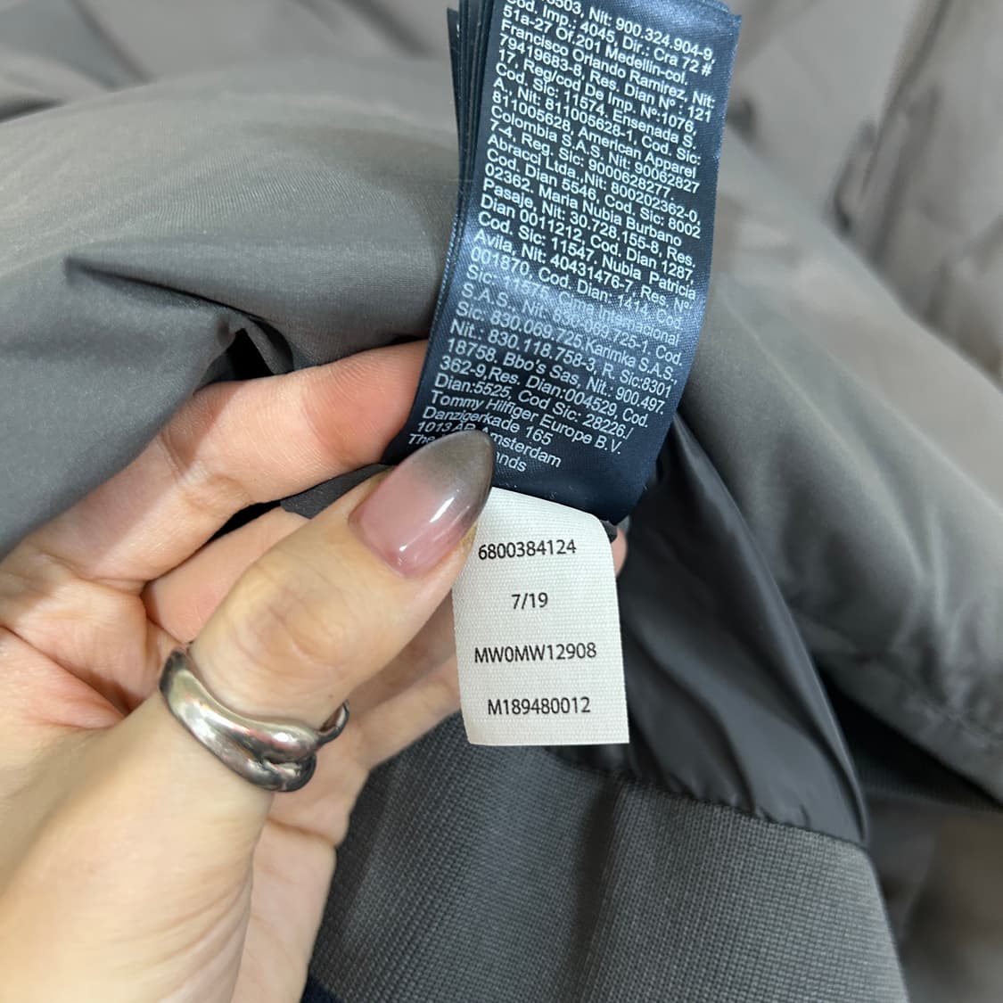 타미힐피거 남성 다운 패딩 95-100정도 상태최상 상품이미지6
