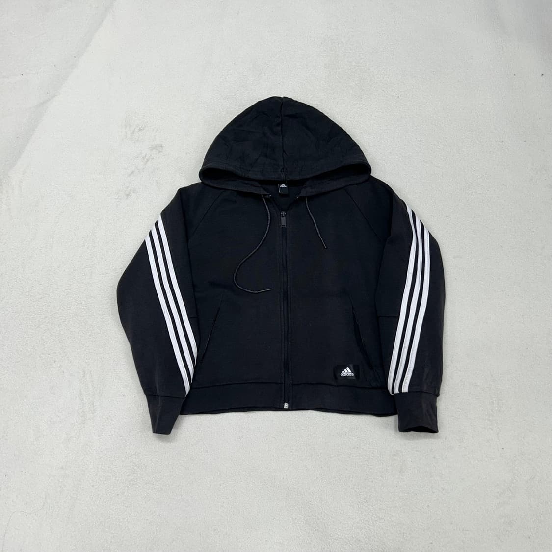 Adidas black hood zip-up 상품이미지4
