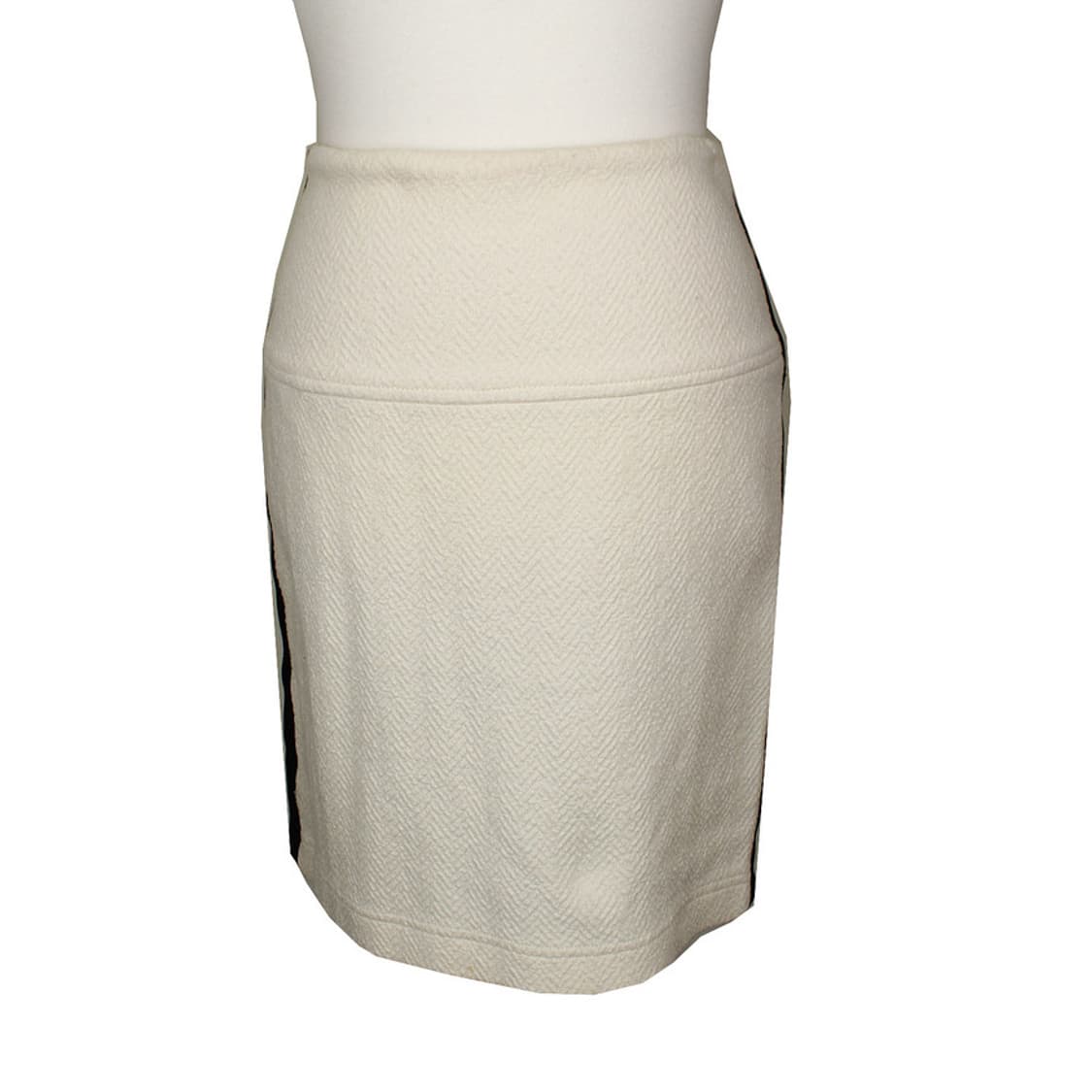 이로 아이보리 자카드 블랙띠 미니스커트 55

중고등급 중고등급 안내 팝 상품이미지1