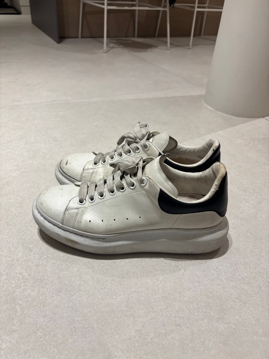 알렉산더맥퀸 오버솔 270 상품이미지1