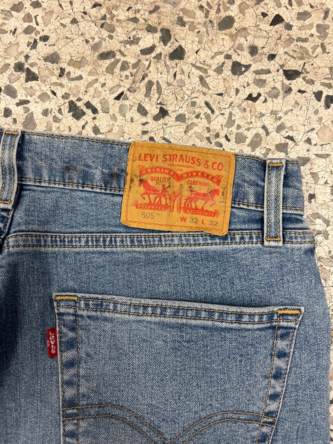 리바이스 505 중청 스트레이트 데님 32X32 상품이미지3