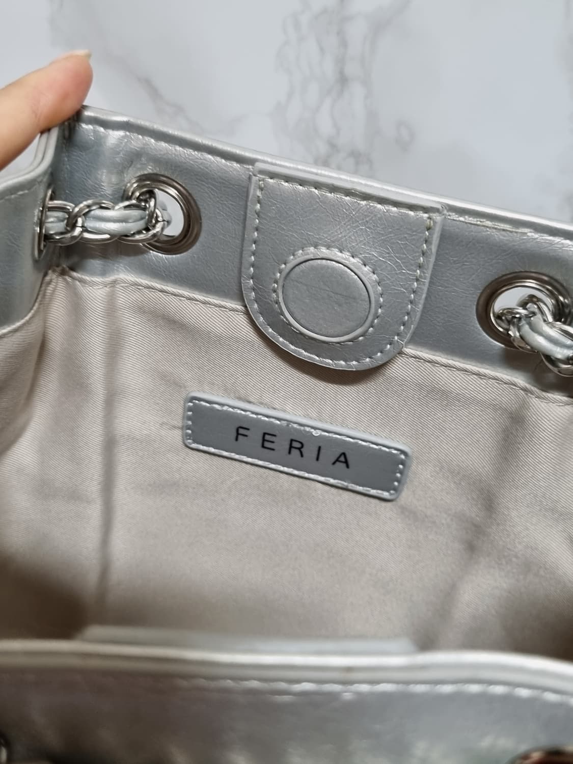 페리아 실버 체인 백팩 상품이미지6