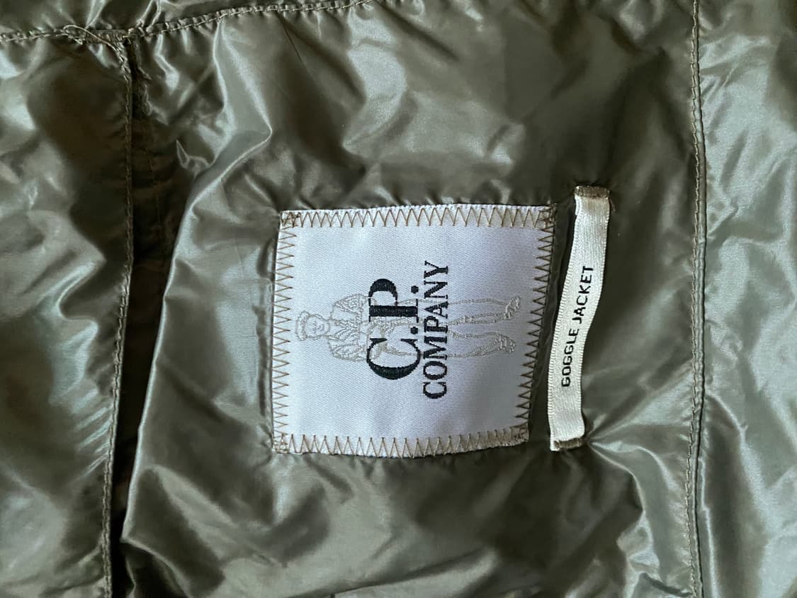 정품 cp컴퍼니 dd쉘 조끼패딩 상품이미지4