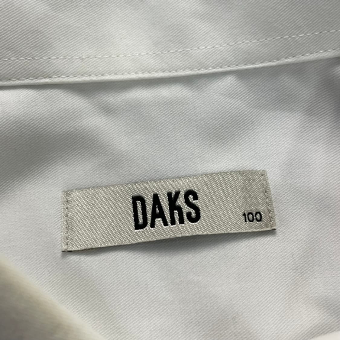 100 닥스 화이트 반팔 셔츠  상품이미지3