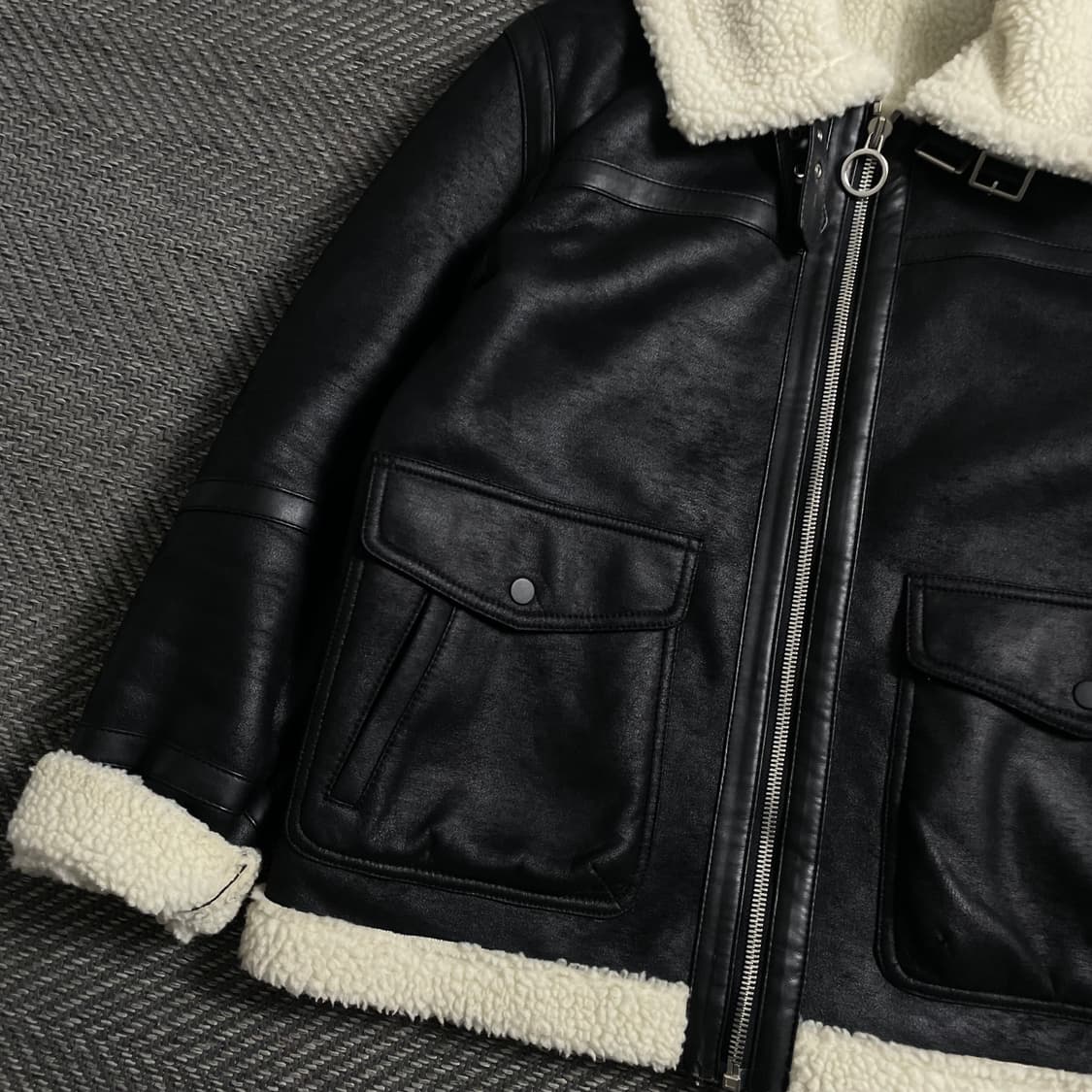 SIEG 지이크 미니멀 하이넥 시어링 무스탕 자켓 y 4729 상품이미지4