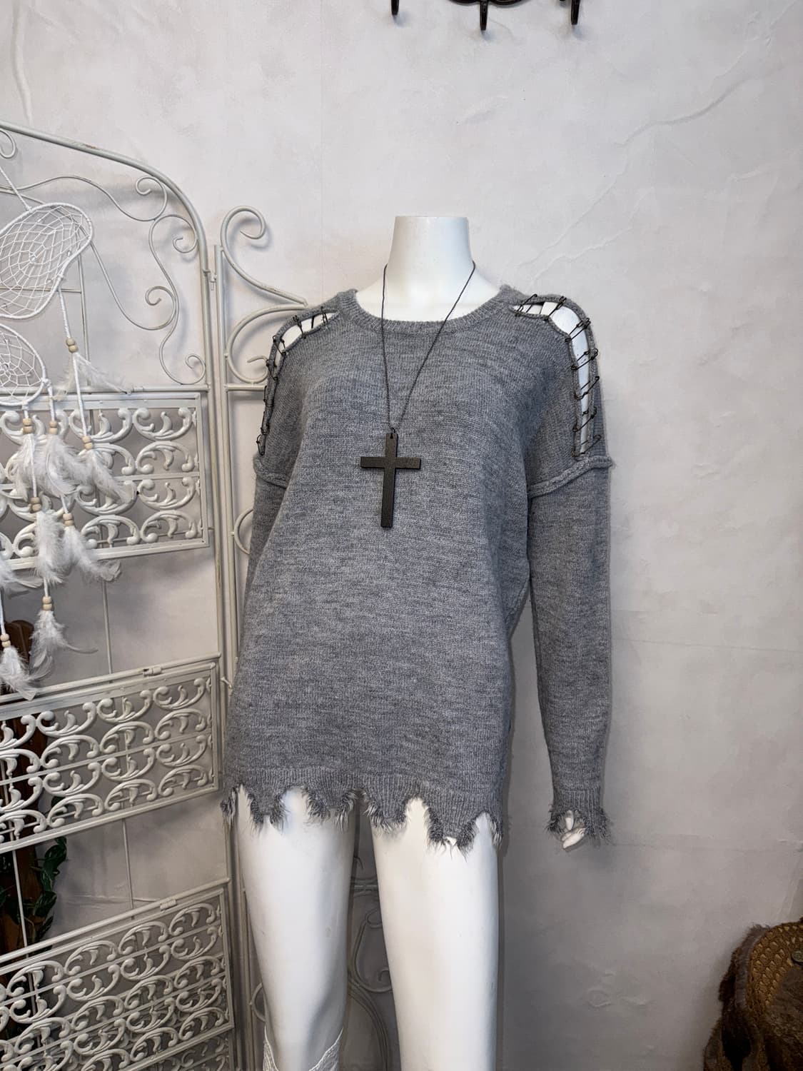 Gray grunge damage destroyed knit 상품이미지4