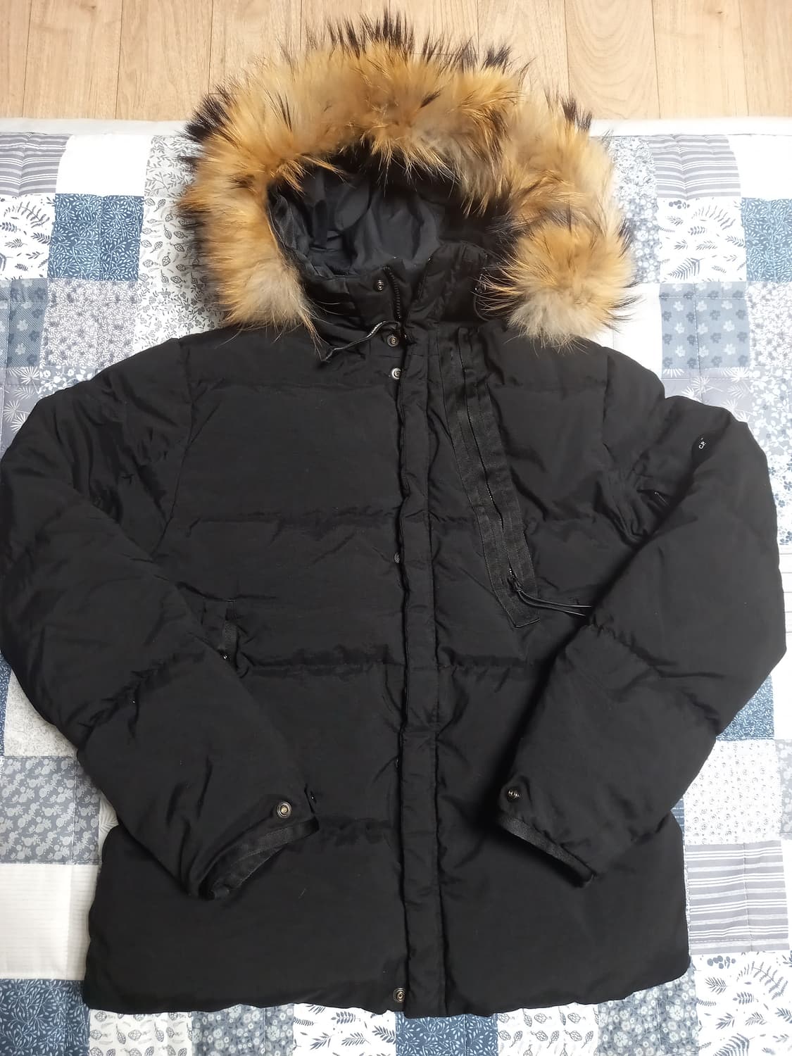 C.P컴퍼니 렌즈 다운 패딩점퍼   105 상품이미지1