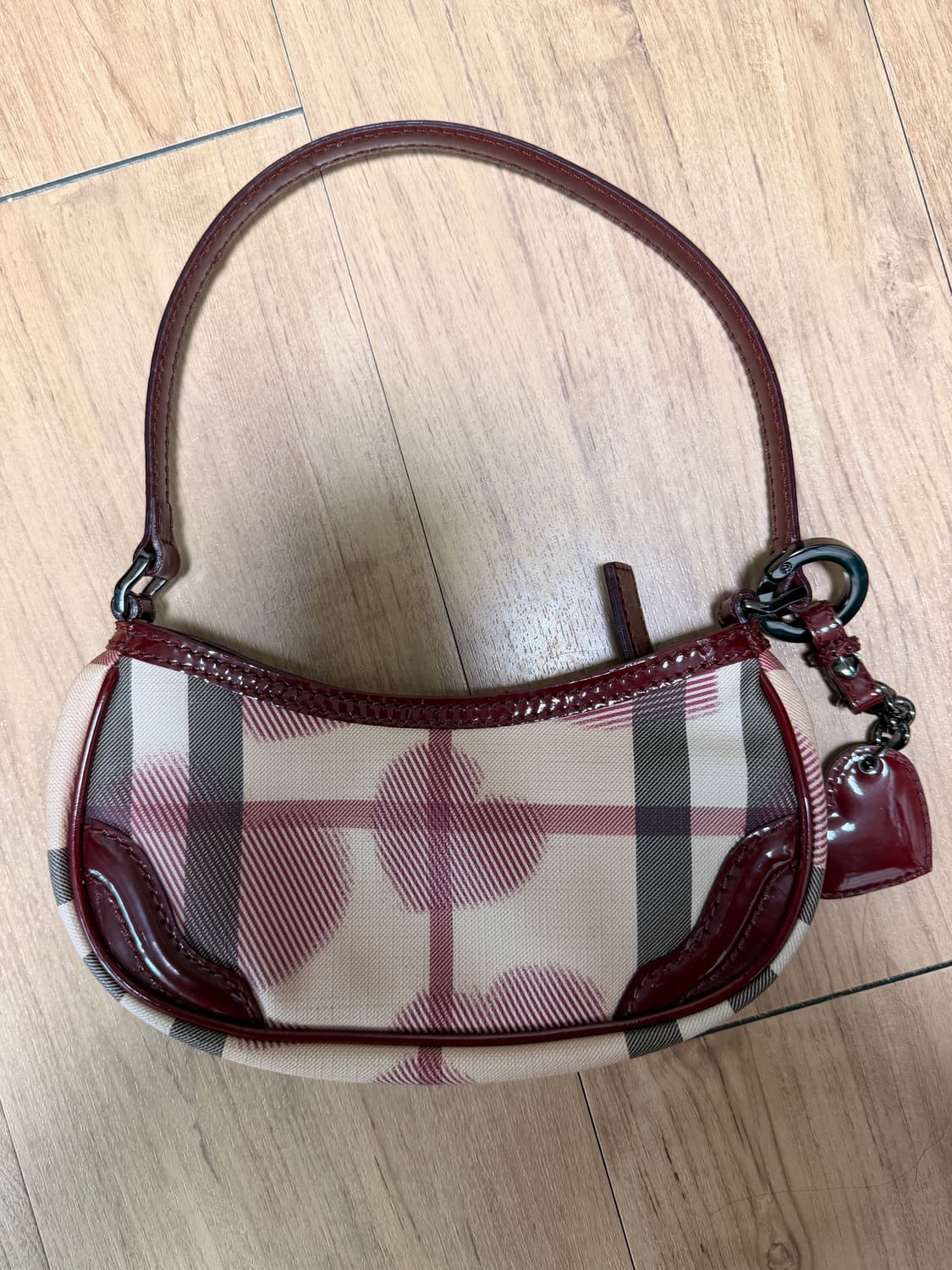 버버리 빈티지 체크 숄더백 상품이미지1
