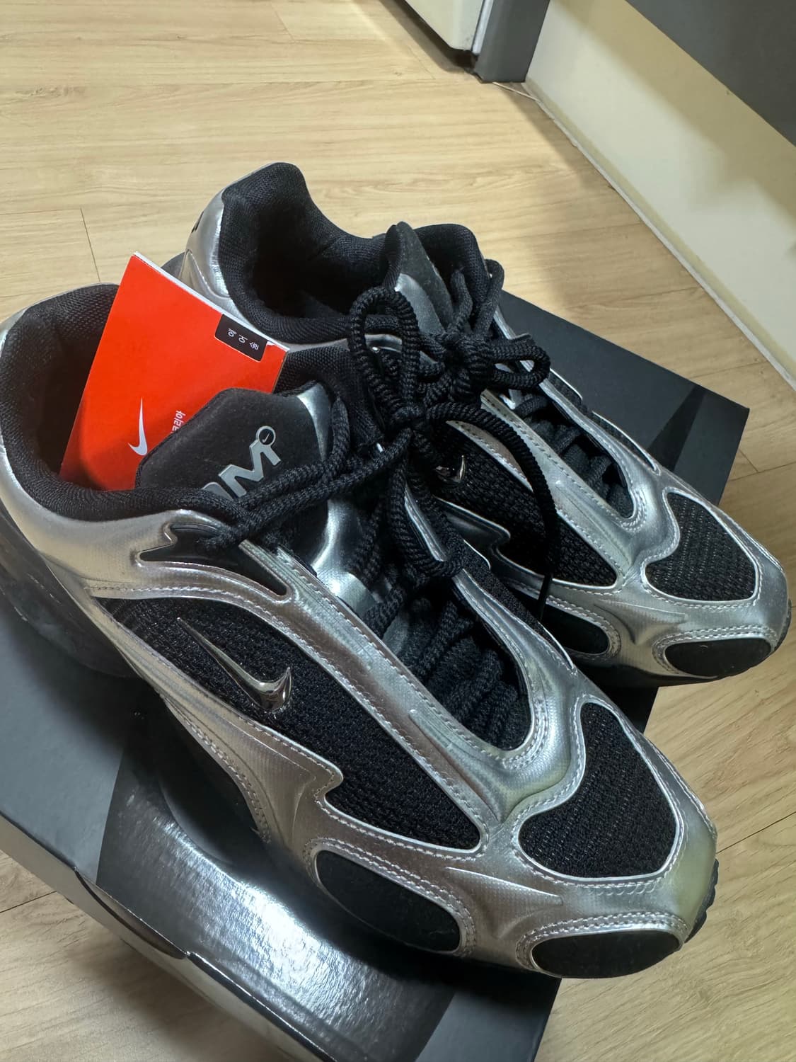 나이키 에어맥스 뮤즈 240 상품이미지1