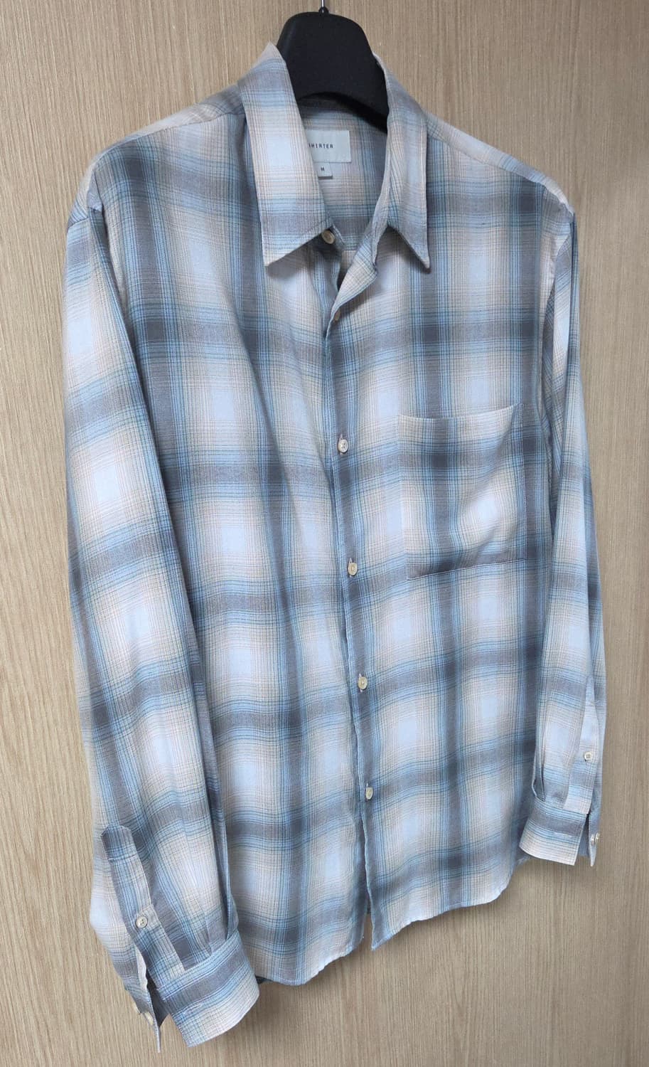 (착샷) 셔터 나보나 v2 레이온 체크 셔츠  상품이미지2