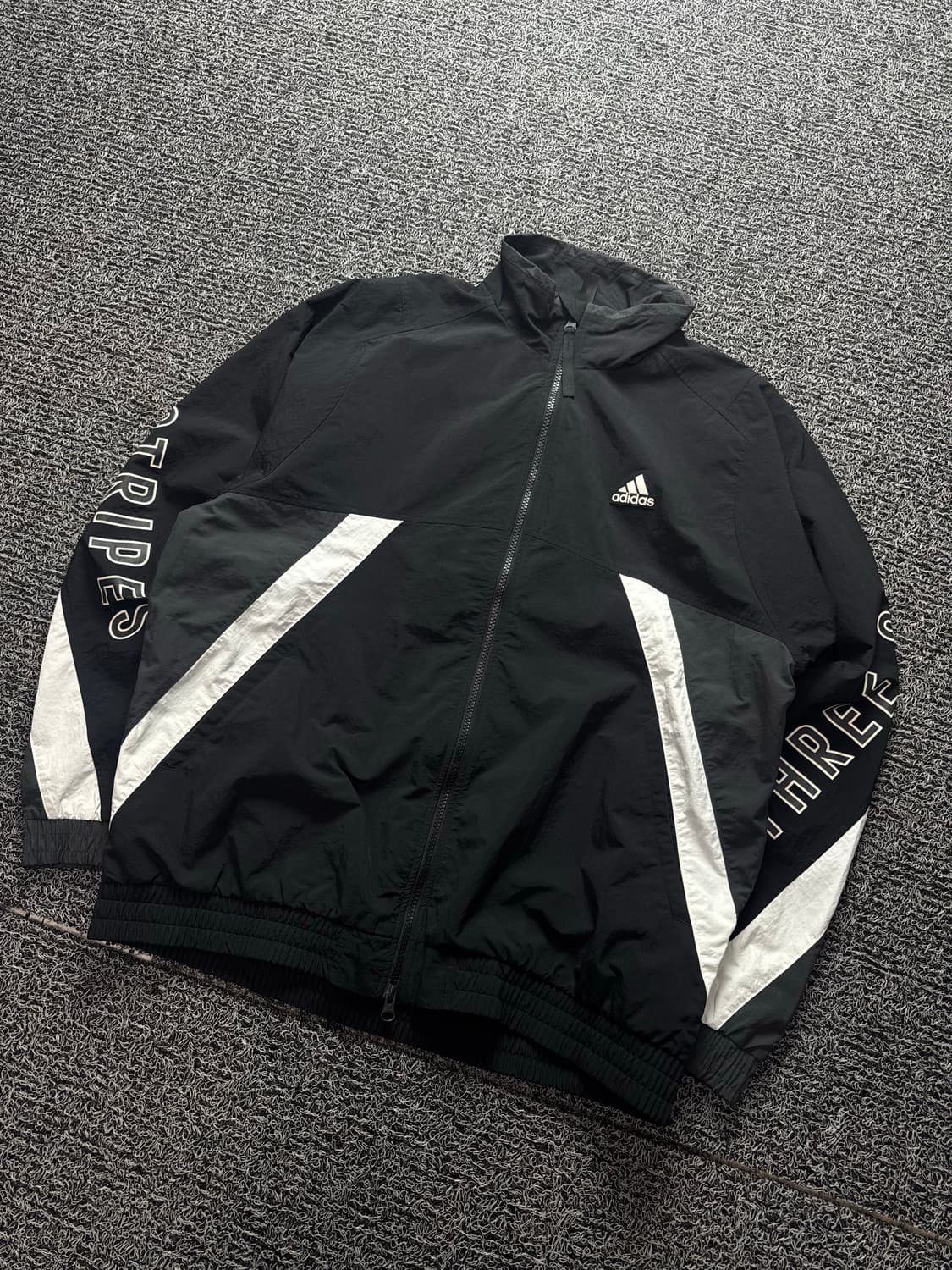 아디다스 빅로고 나일론 우븐 트랙 자켓 1393 상품이미지1