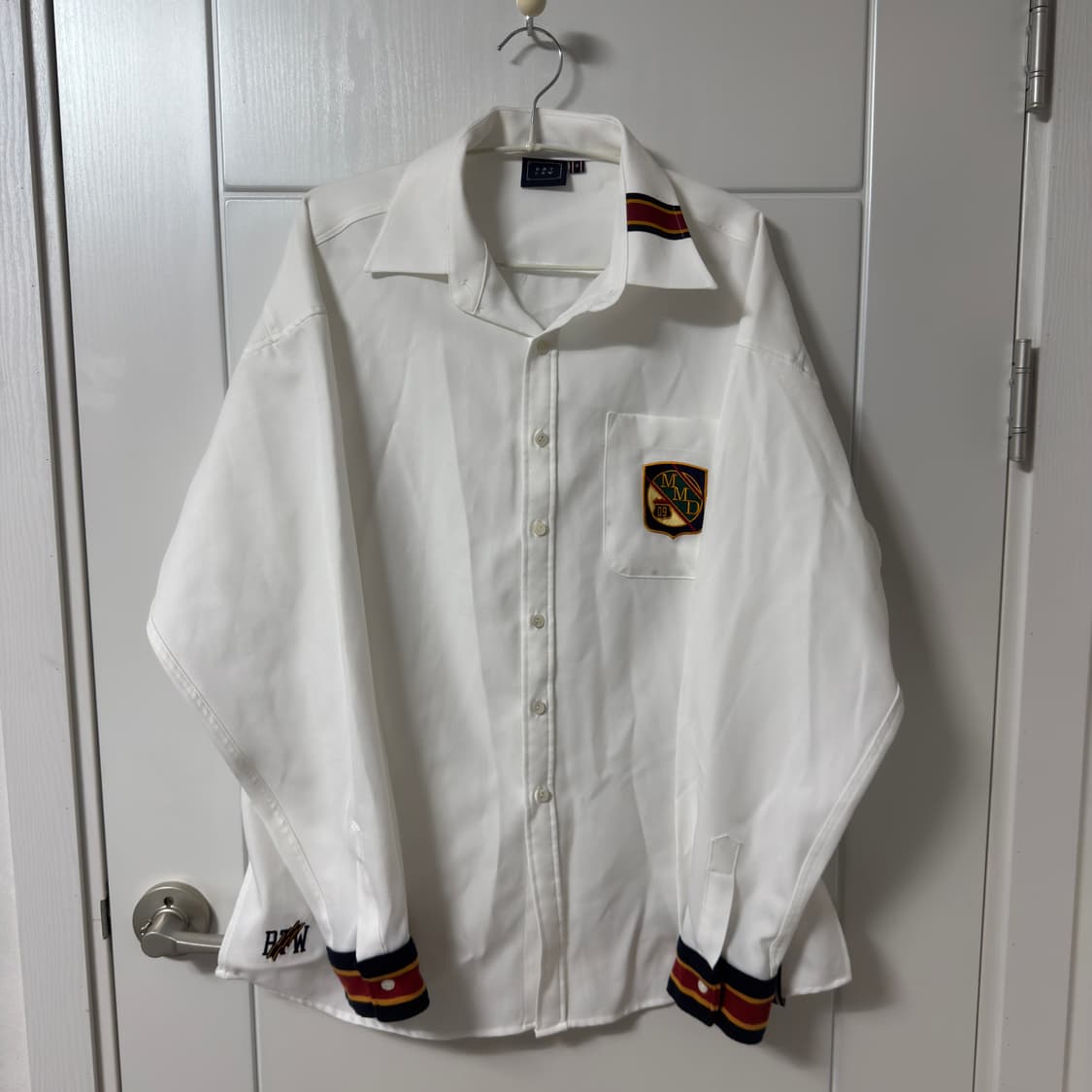 로맨틱크라운 화이트 셔츠 상품이미지2