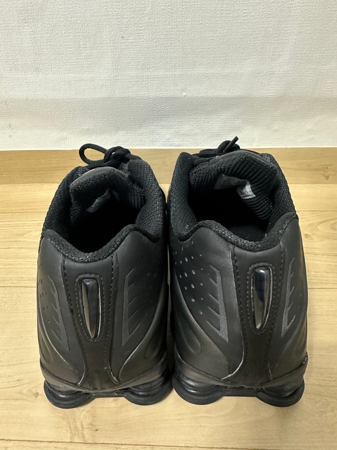 나이키 샥스 R4 280 상품이미지5