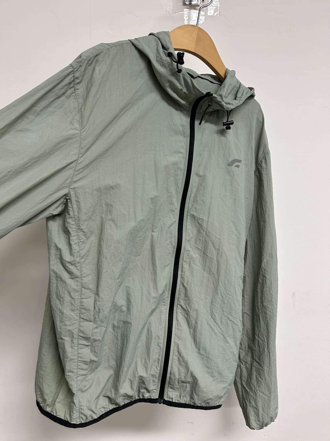 지오다노 남성 바람막이 L 상품이미지2