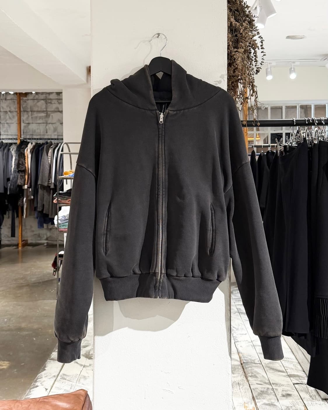 엔타이어 스튜디오 차콜브라운 페이디드 후드집업 상품이미지1