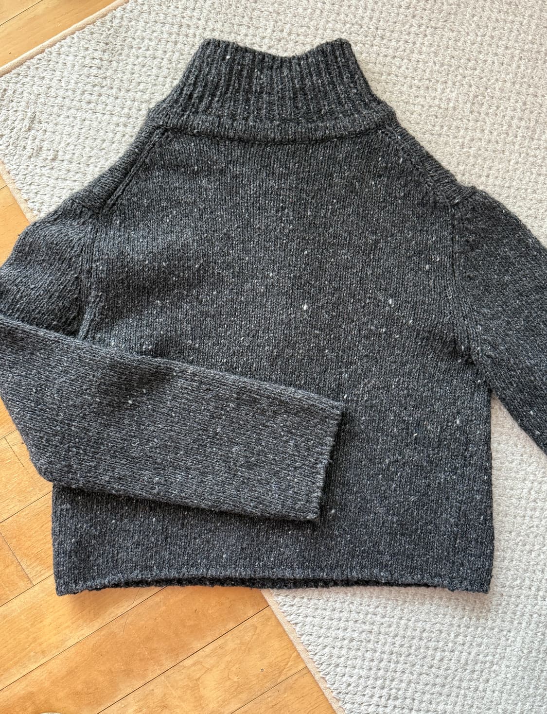 아모멘토 하프집업 니트 그레이 상품이미지3