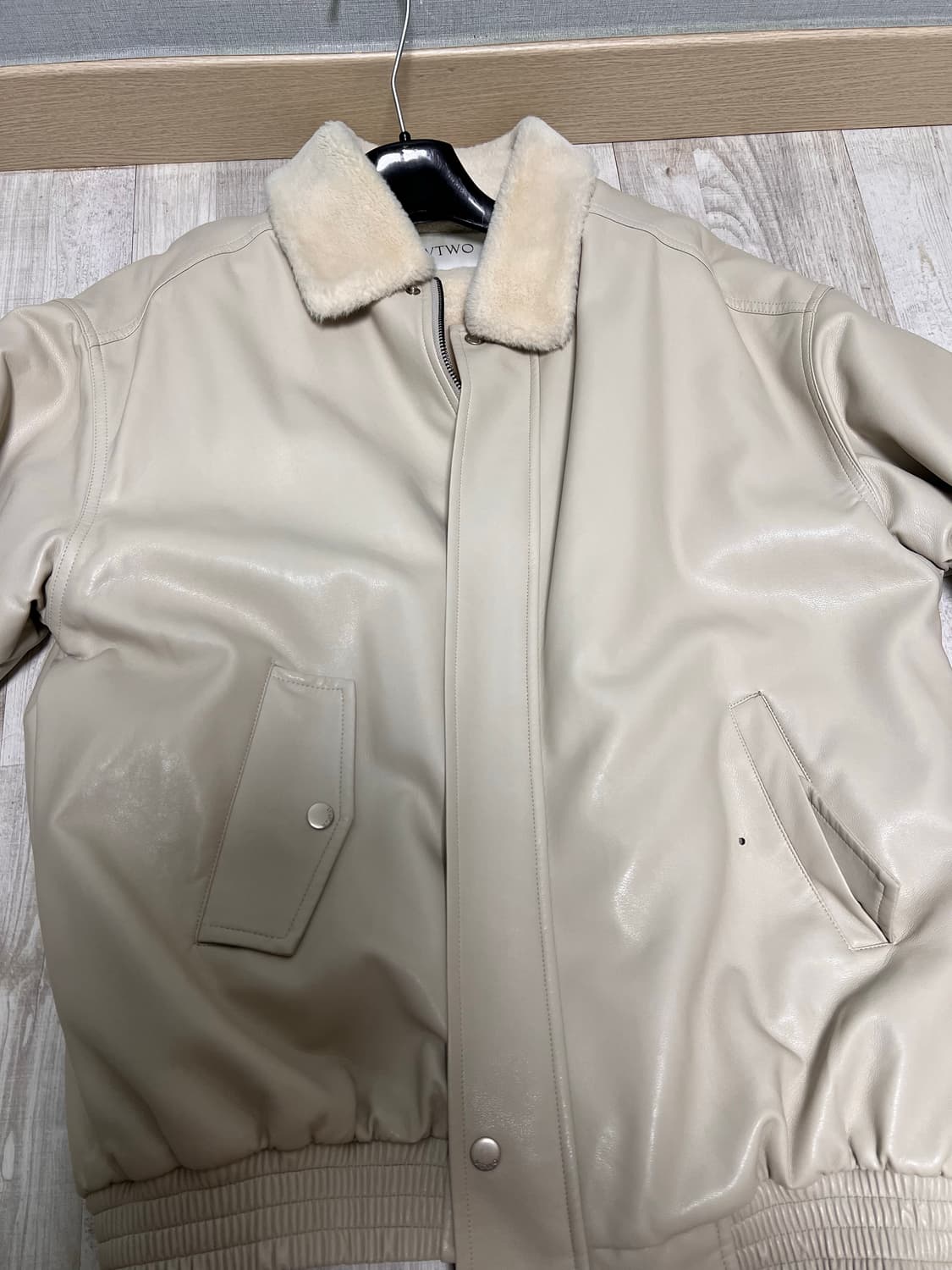 VTWO 무스탕 상품이미지1