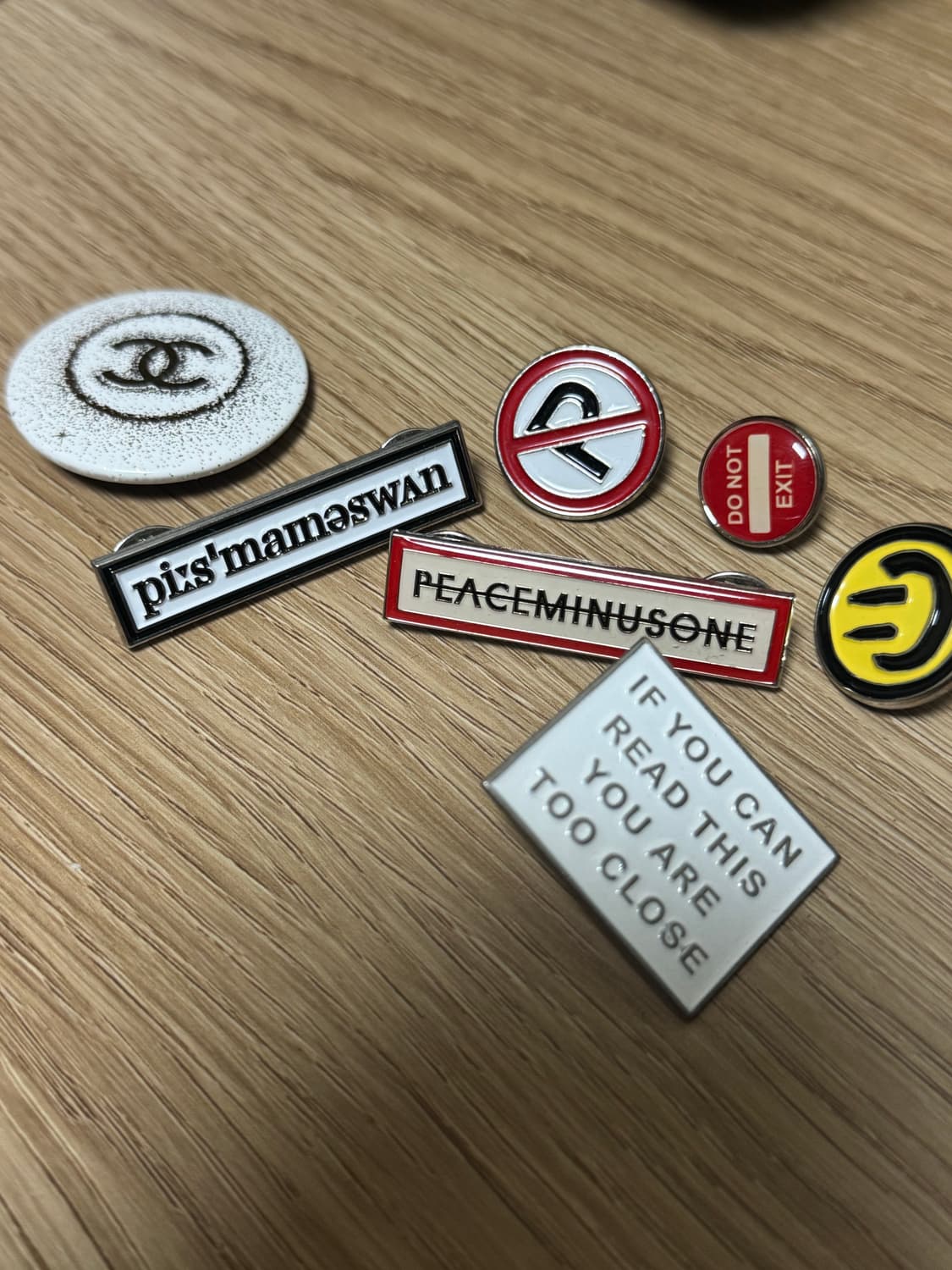 피스마이너스원 뱃지 상품이미지1