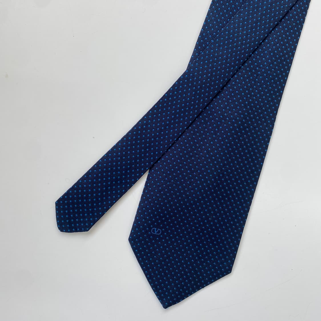 발렌티노(Valentino Garavani) 심플로고 정품 명품넥타이 상품이미지1